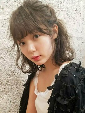 ブロック ジャポン(bloc japon) フレンチ×ニュアンスウェーブのハーフアップ