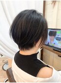 【カラーをしなくても大丈夫】軽さを意識した黒髪ショート