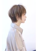 耳かけショート濡れ髪抜け感ミニボブクールショートくびれヘア