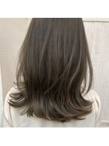 ナンバー アリア 三軒茶屋(N° aria)&nbsp;大人かわいいくびれミディラベンダーインナーカラー