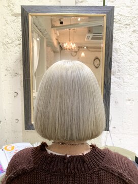 ミルク(MILK) white beige