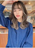 フェザーバング韓国風インナーカラーグレージュ