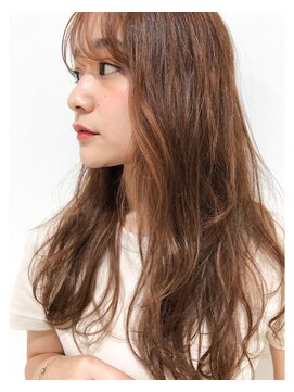 ラベスト バイ セロ 池袋メトロポリタン前(LOVEST by CERO) ロング/アッシュベージュ［池袋駅 髪質改善 弱酸性縮毛矯正］