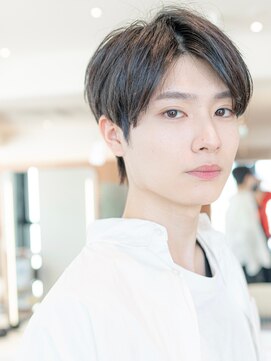 メゾンバイハバナ(maison by HAVANA) メンズ波巻きセンターパートハイライトツーブロックマッシュ