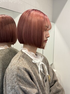 ラフ 立川(Laff) 切りっぱなしボブミニボブぱつっとボブハイトーンボブ/ピンク