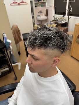 フライ(Fly) バロック（スペインカール）パーマ