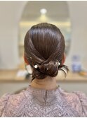 カチモリヘア　タイトヘアお呼ばれヘア　結婚式ヘア