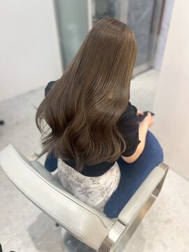 ジーナ 札幌大通(Zina) 美髪*ゆるふわ外巻きカール*オリーブベージュ*Zina札幌大通