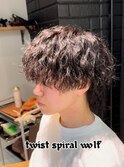 ツイストスパイラル/縦落ちパーマ/ツイスト/メンズパーマ/カット