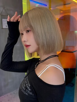 ロンド ストラーダ 心斎橋(Lond strada) レイヤーボブ×ハイトーン[心斎橋/髪質改善]