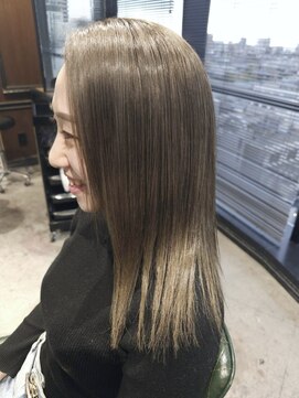 ブロック ジャポン(bloc japon) 艶やかで品のあるオリーブベージュ