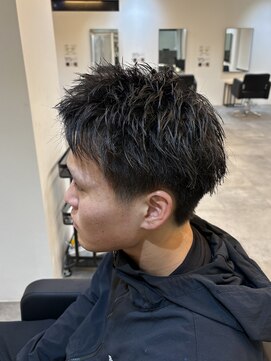 ヒュイル バイ ニアウ(Hwyl by Niau) MEN’S HAIR/ルーズショート/スパイキーショート/伊勢崎市