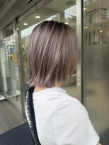 アッシュ 等々力店(Ash) ホワイトグレージュ