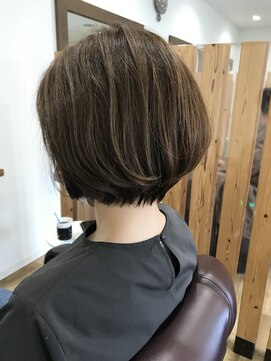 エイトクラージュ(eight courage) ショートボブ