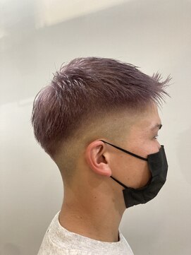 モア 下通店(MORE) フェードカット