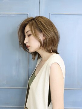 フォルテ 榛原パームス店 こなれミディ/ペールベージュ/外ハネボブ