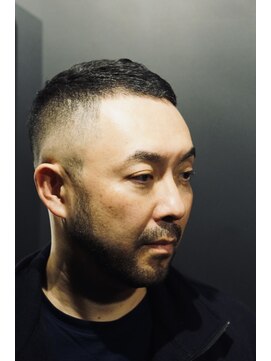 銀座 シノ 本店(shino) バズカット　フェード　ボウズ　<理容室><理容室><理容室>