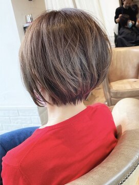 バンプ ギンザ(BUMP GINZA) 30代、40代/丸みくびれショートボブ×白髪染めハイライト/大宮