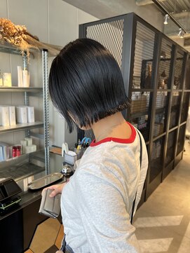 クリアオブヘアー リット(CLEAR of hair LiT) 切りっぱなしボブ