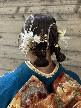 ムーンボウ(moon bow) 周りと差がつく☆ツインヘアセット!