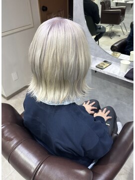 グラッジ 池袋(GLADGE) ブリーチ3回×ホワイト