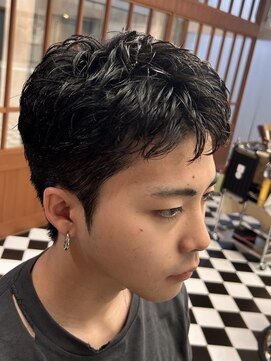 フランクス バーバー ウエストトウキョウ 吉祥寺店(FRANK’S BARBER WEST TOKYO) スパイキーショートブルーブラックフェザーパーマサーフカールY