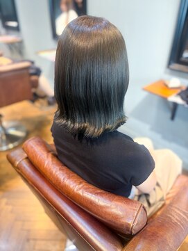 ソウリード(sou Lead) ワンカールが映えるシンプルボブ