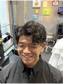 黒髪色気パーマヘアー