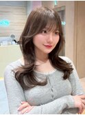 透明感たっぷり♪ブラウン×くびれレイヤーで魅力的なシルエット