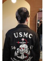 エディ(Edy)&nbsp;刈り上げバズカットケアブリーチダブルカラーデザインカラー坊主