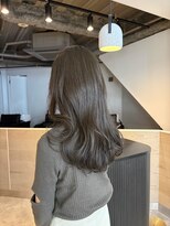 アヴェル 自由が丘(Avelle)&nbsp;透明感グレージュ×毛先ワンカールロング