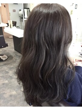 アリア トータルビューティー(Aria total beauty) ミルクグレージュ