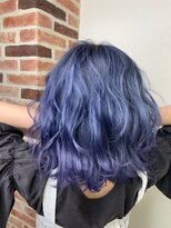 ジウ 上通り(JIU)&nbsp;20代30代40代☆黒髪暗髪☆大人可愛いハイトーン×ネイビーブルー