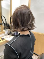 ニア 清澄白河(nir) 〈清澄白河 半個室〉切りっぱなしボブ/オリーブベージュ