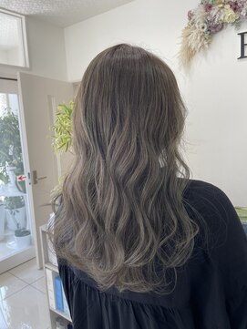 ベルバイグレイス(BELLE by grace) シークレットハイライト/オリーブベージュ