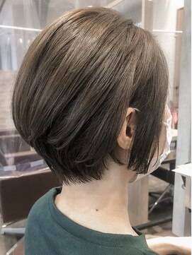 ビースリー ロア アディクシーカラー×マットベージュ