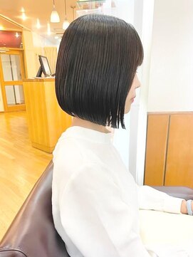 アルバ ヘアリゾート(ALBA) 【ALBA】首下2センチボブ　★☆
