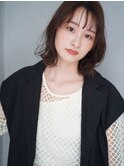 外ハネくびれミディアム