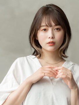 イオ 本厚木(io) レイヤーボブインナーカラーフルバンク似合わせカットイメチェン