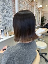 エル バイ ロンド 関(elle by Lond)&nbsp;[elle by lond]栗原　瑠世　艶感縮毛矯正×ボブ U