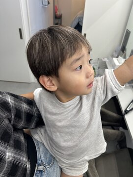 キング 高槻(K!ng) 縮毛矯正髪質改善ハイライトレイヤーカット高槻美容室エクステ