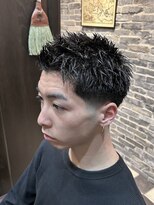 ミリオンバックス 上野(Million Bucks)&nbsp;テーパーフェードスパイキーショート<理容室>[メンズ/床屋/上野]