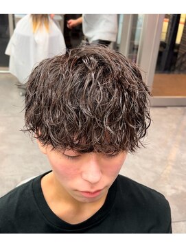 ワンズナゴヤ 名古屋栄店(ONE's NAGOYA) 韓国マッシュスペインカールスパイーキーショートブルーブラック