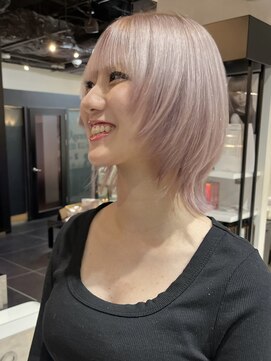 トリコ心斎橋(trico) ホワイトピンクカラー×ウルフカット