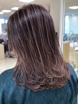 シャルムバイケンジ(Charm.by KENJE)&nbsp;デザインカラーバレイヤージュ細めハイライト白髪ぼかし東京銀座