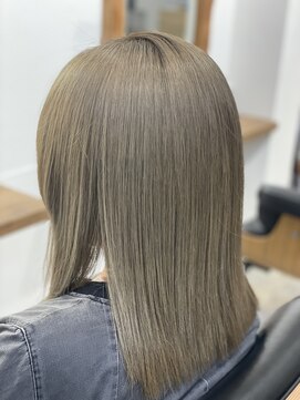 ティエラ 西新店(TIERRA) 明るめベージュカラー