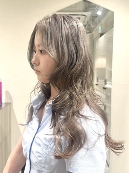 オルソー バイ コード 拝島店(Also by chord)の写真/ファッションとの調和ー。一人ひとりの個性に溶け込む、洗練されたデザインカラー。ブリーチ/ハイライト