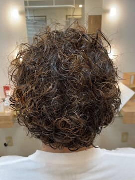 ヘアーゾーン ハチマルハチ 登戸駅前店(Hair Zone 808) モコモコ個性的パーマ
