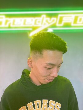 グリーディーフォックス 代々木(Greedy FOX) 韓国マッシュ/センタ-パ-ト/ツイストスパイラル/スキンフェード