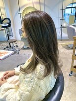 ジジ フルアヘッド(Gigi fullahead)&nbsp;*グレージュ　ハイライト*